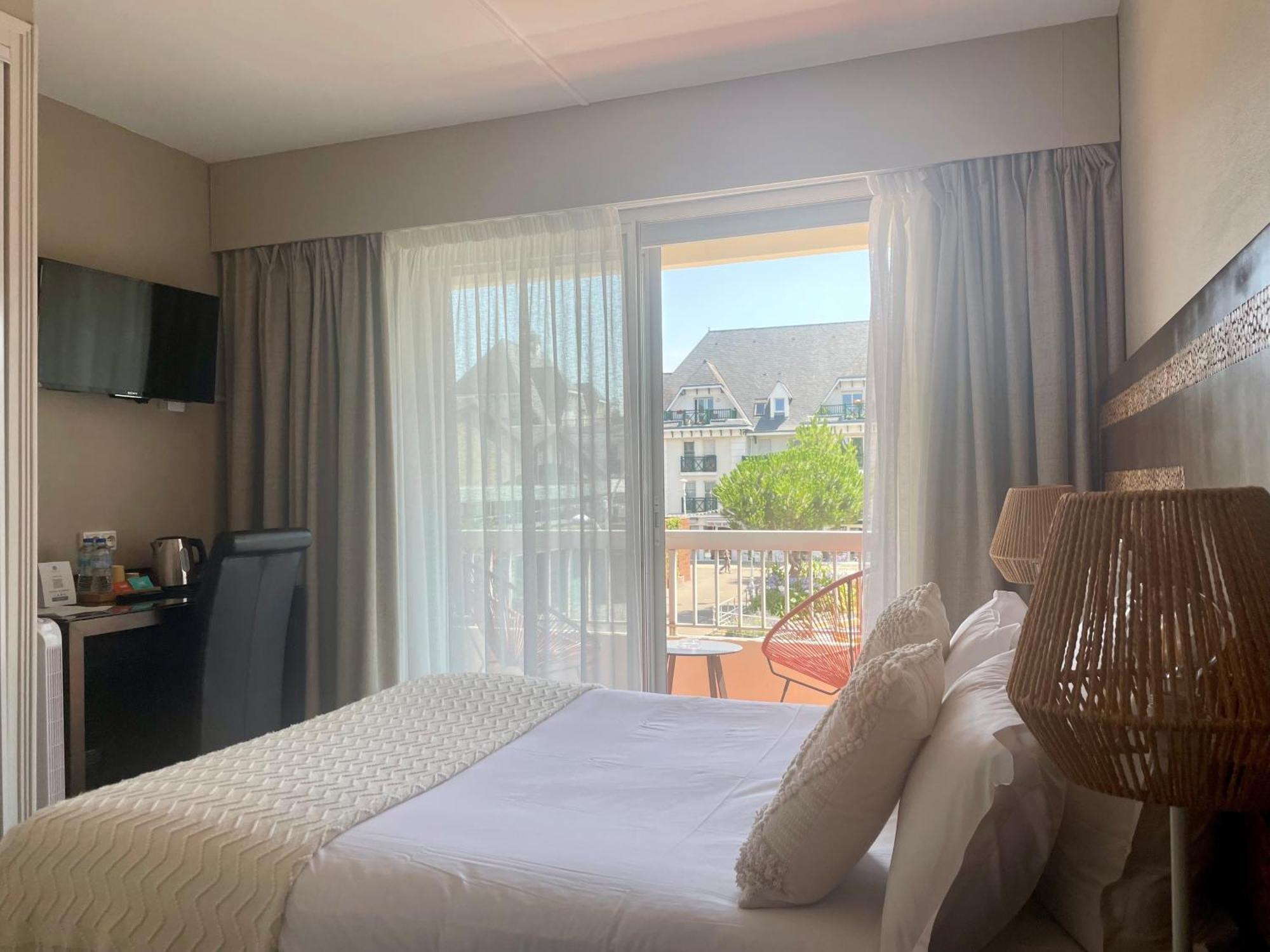 Hotel Bo & Mia La Baule Eksteriør billede